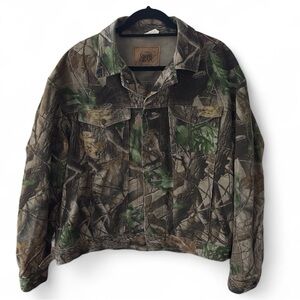 XL Vintage Wrangler Outdoor Gear Denim Jacket in Realtree Hardwoods Camouflage